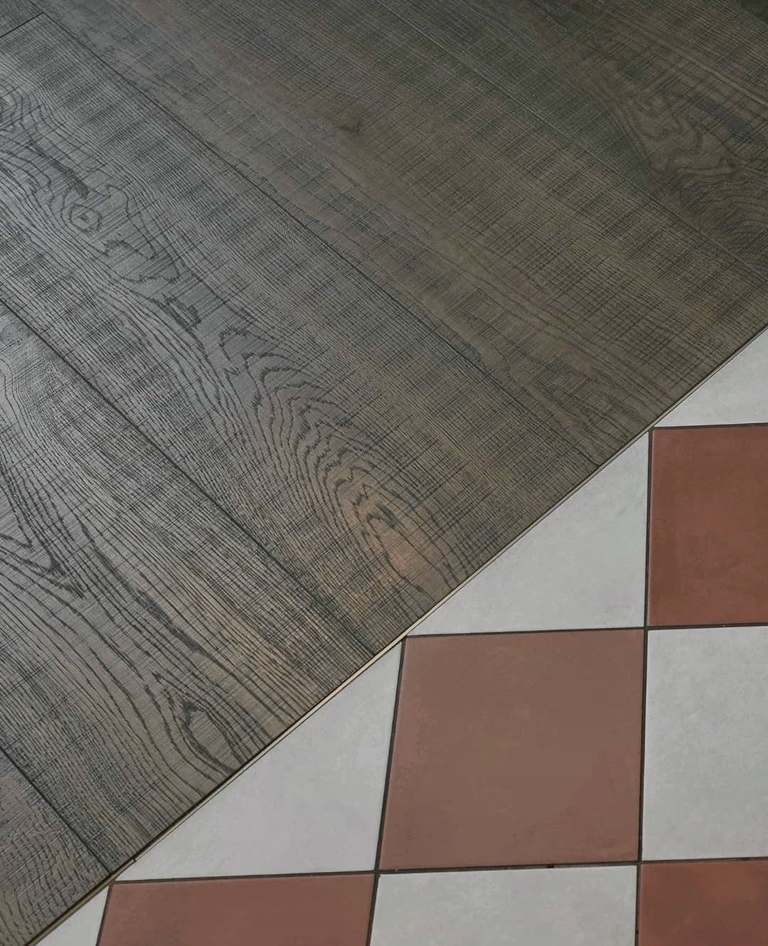 Statmenas, grindu danga, laminatas, parketas, masyvo grindys, medzio masyvo grindys, medzio grindys, medines grindys3